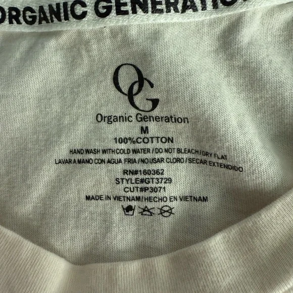 Howdy Graphic Crop Top - Picture 4 of 4